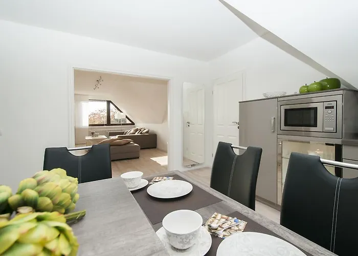 Nilsson * Halstenbek